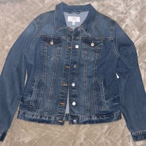 TIME AND TRU • LARGE • MEDIUM-WASH • DENIM JACKET • NEW • NEVER WORN